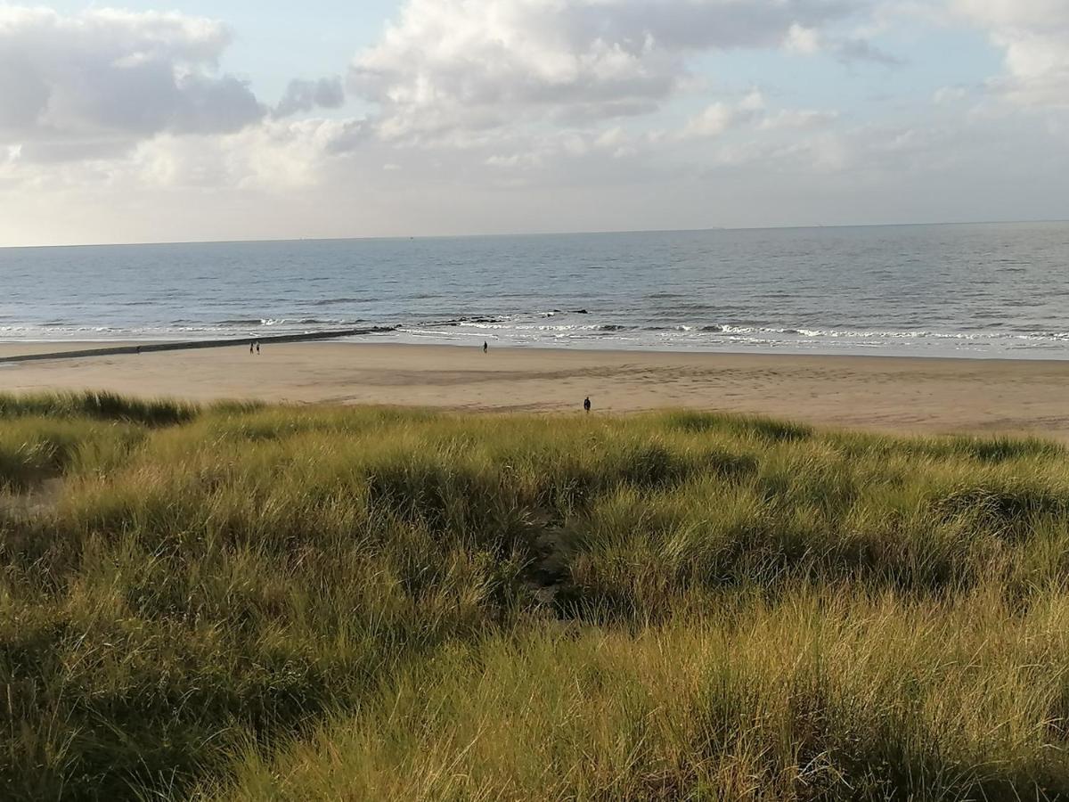 Bartine - Modern And Spacious Flat Near The Sea, Free Parking Space Ostend Exterior photo