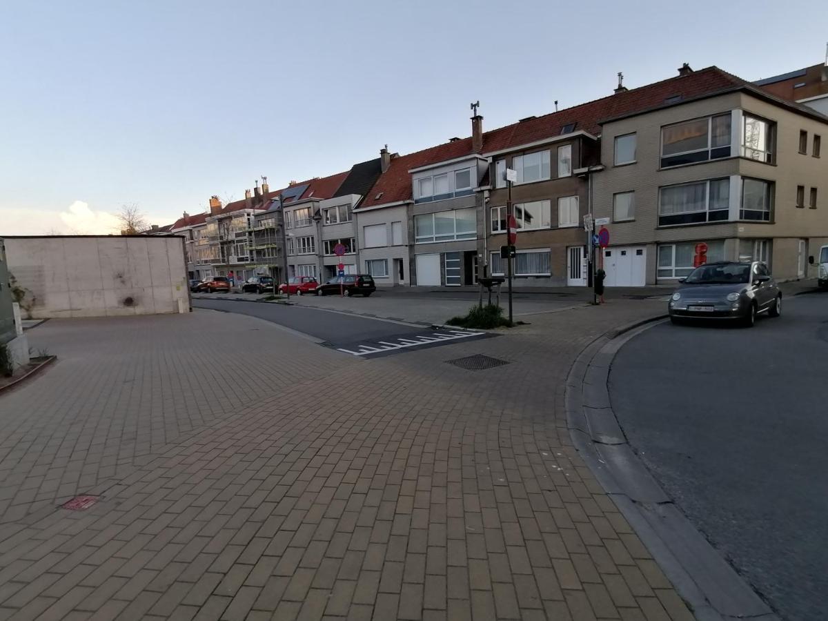 Bartine - Modern And Spacious Flat Near The Sea, Free Parking Space Ostend Exterior photo