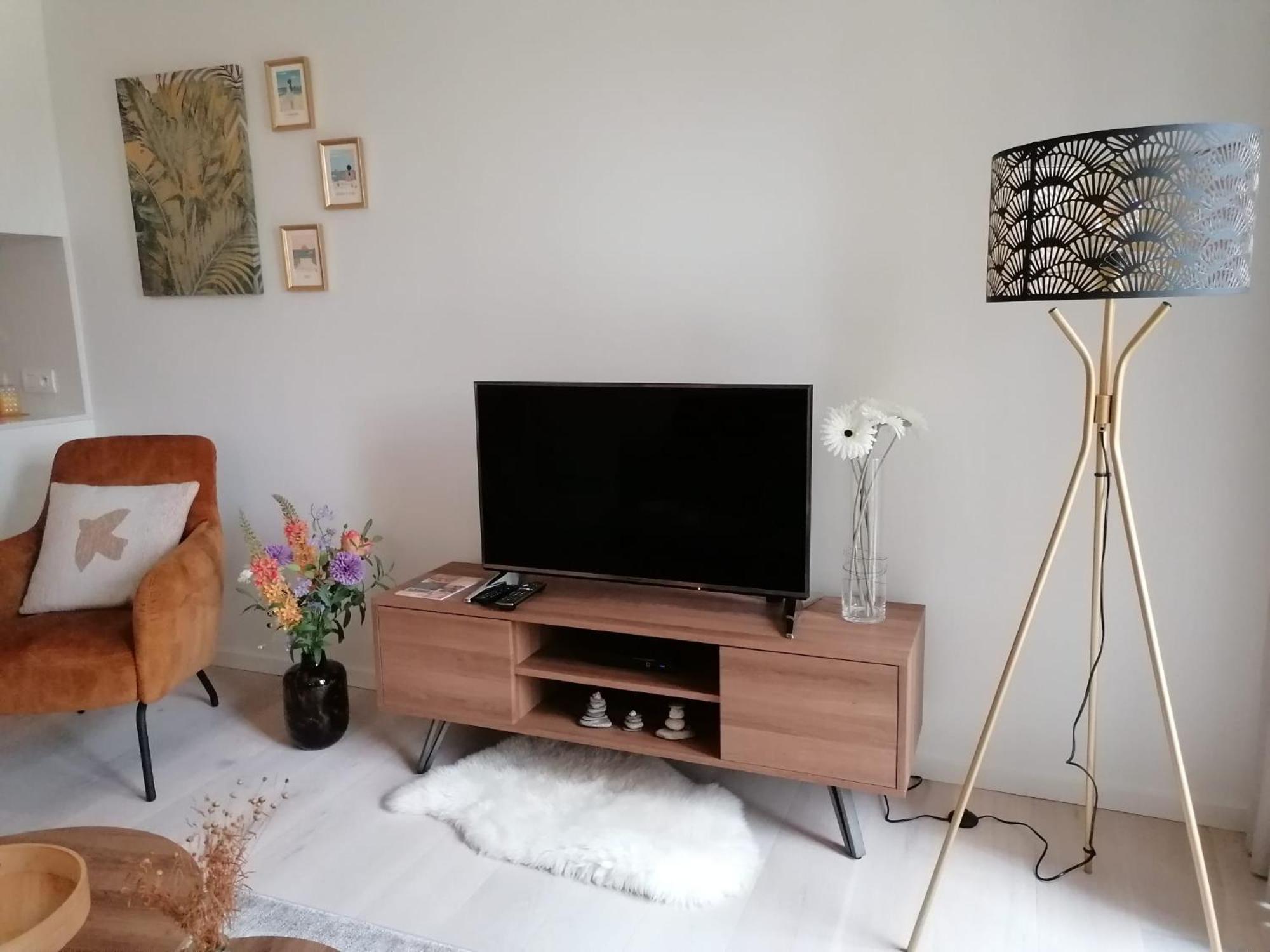Bartine - Modern And Spacious Flat Near The Sea, Free Parking Space Ostend Exterior photo