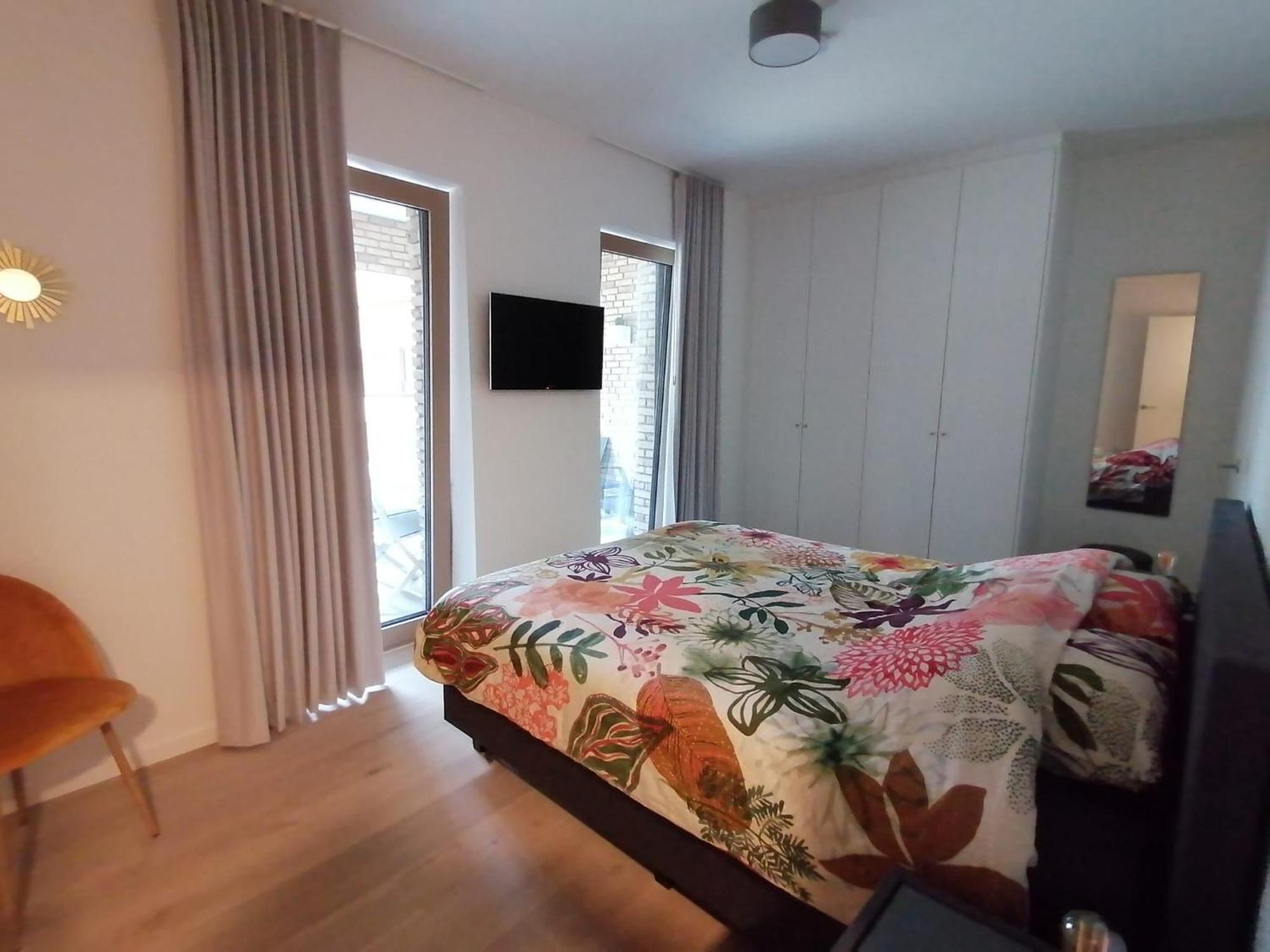 Bartine - Modern And Spacious Flat Near The Sea, Free Parking Space Ostend Exterior photo